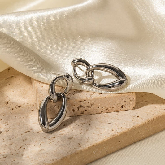 Mi Amore silver jewelry, a blend of elegance and modernity. Explore the best silver jewelry in Trinidad and Tobago