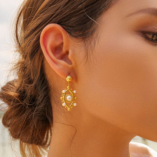 LYDIA- ABSTRACT DROP EARRINGS- WHITE. MI AMORE HOUSE OF STYLES.